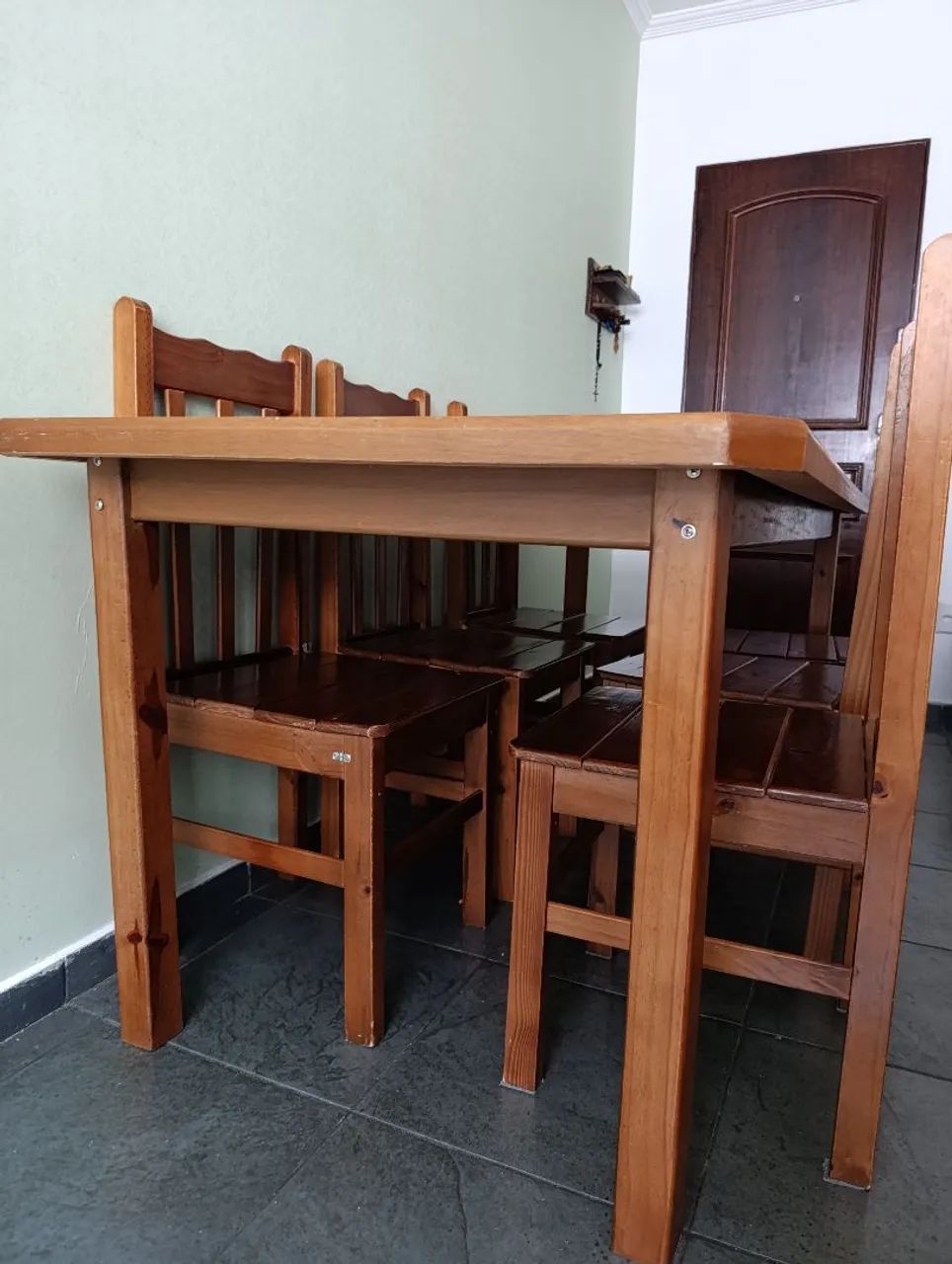 Mesa de jantar 8 cadeiras madeira maciça - Foto 2