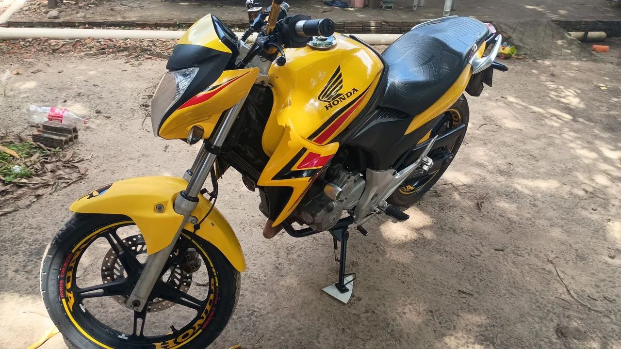 CB300r 2012 - Foto 2