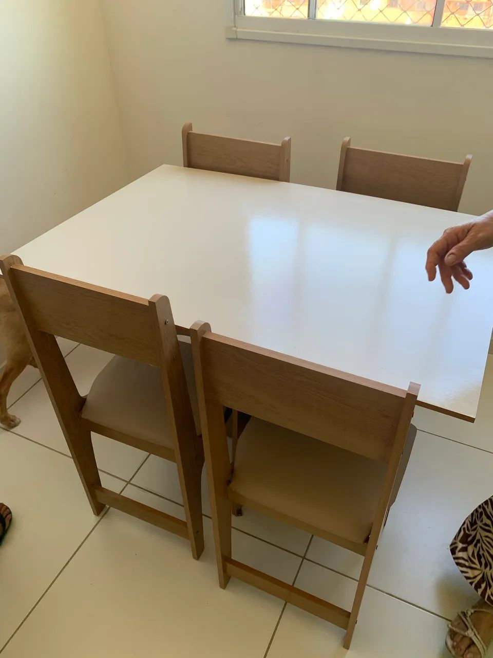 MESA COM 4 CADEIRAS - Foto 5