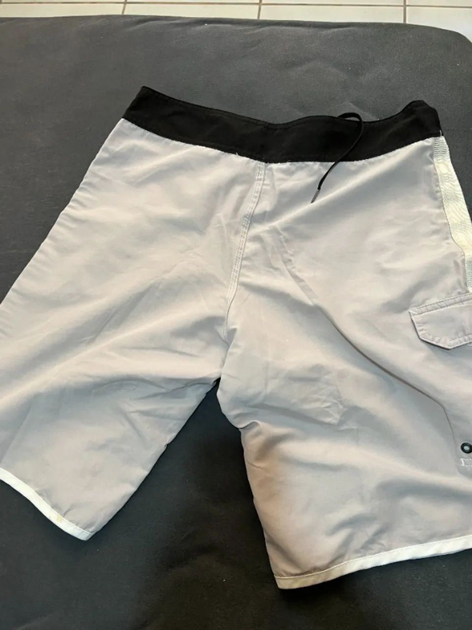 bermuda osklen branca clássica - Foto 2