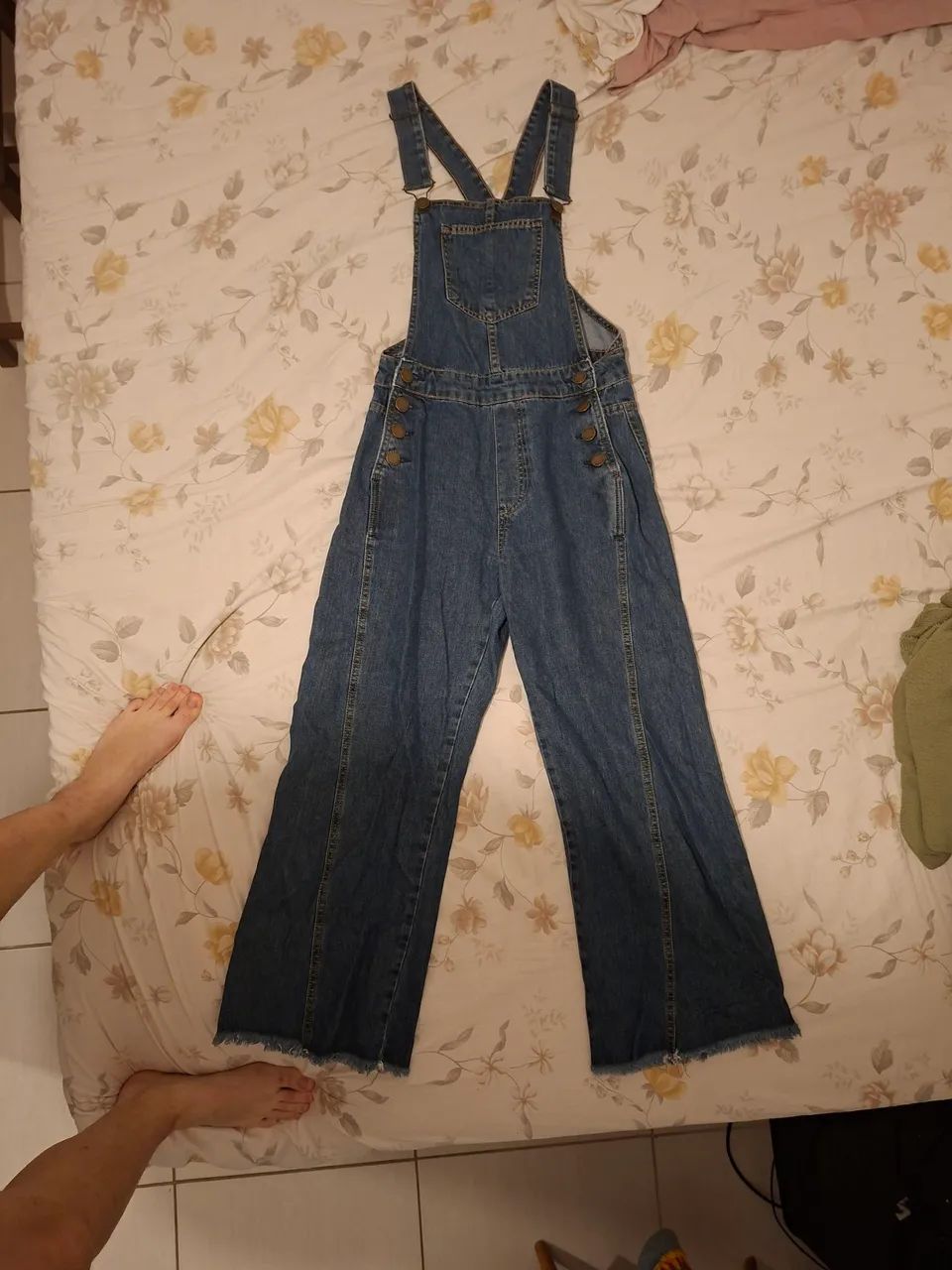 Macacão jeans - roupa original Dzarm  - Foto 5