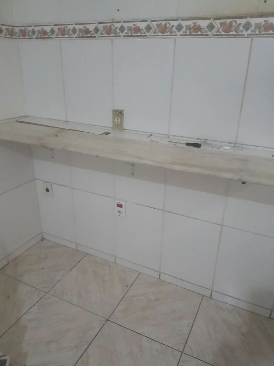 Prateleira em marmore 