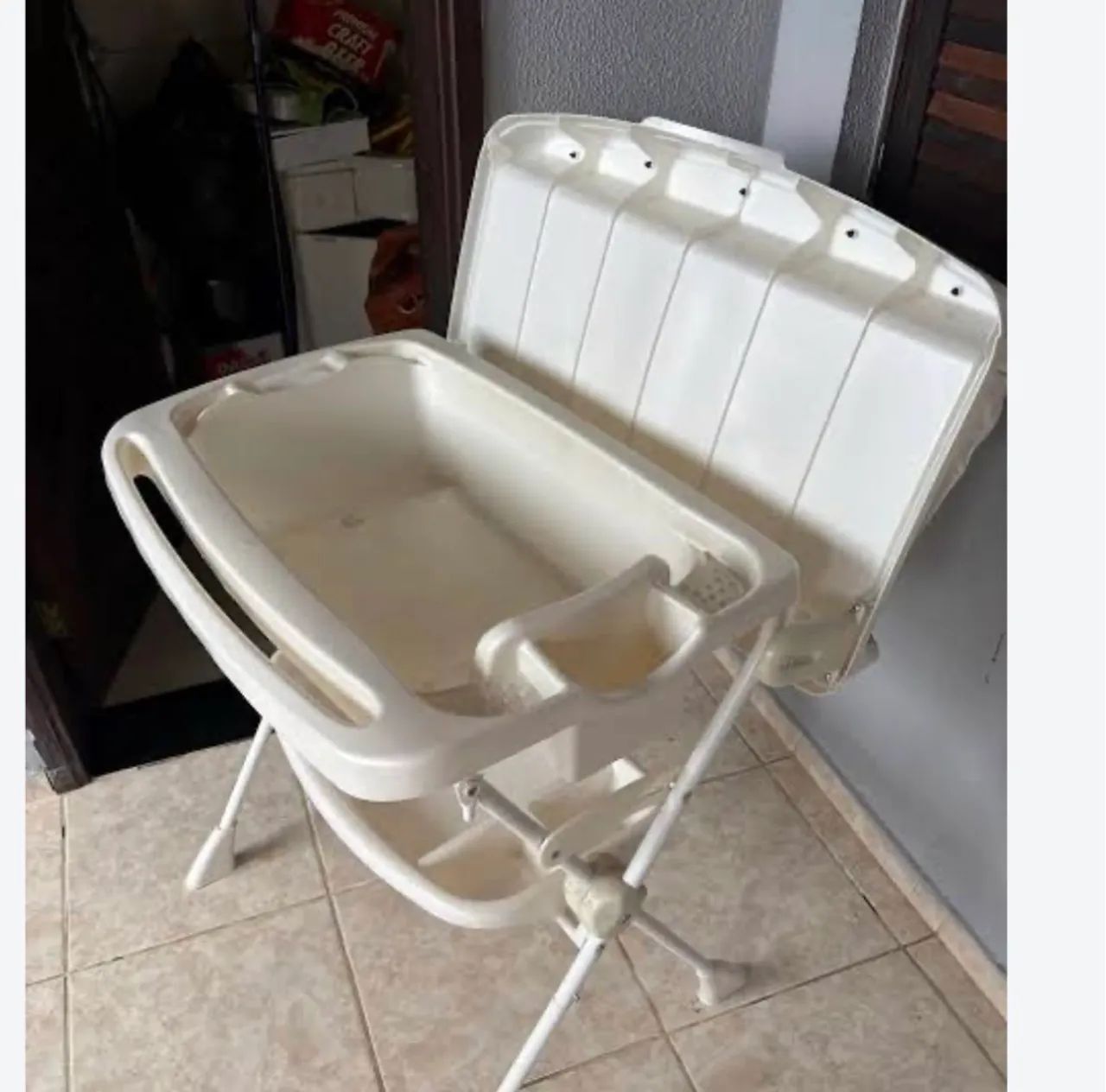 Banheira e. Trocador de bebê 