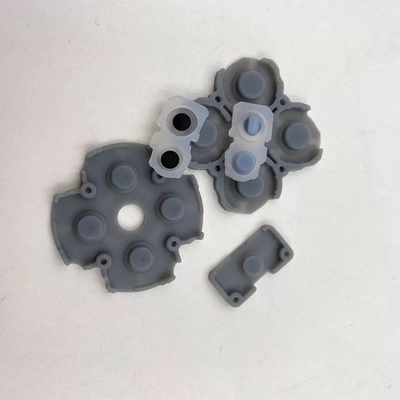 Borrachas condutiva para controles de PS4 e PS5  - Foto 2