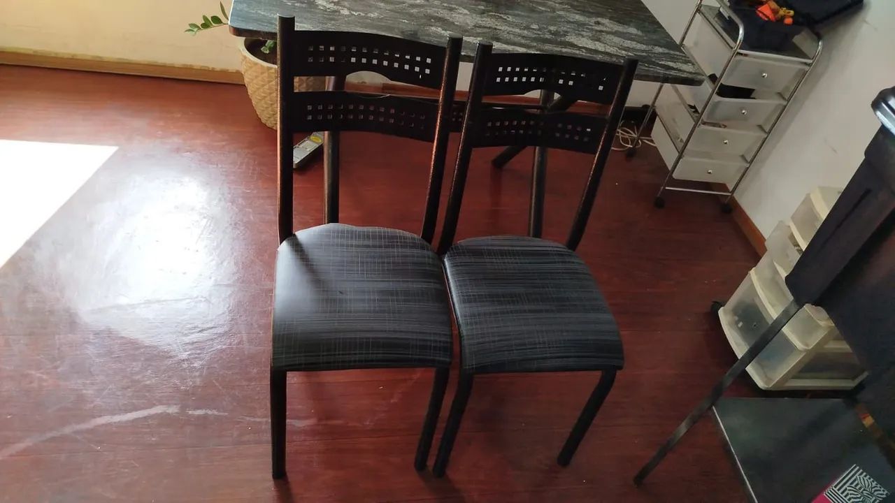 Mesa granito com 4 cadeiras  - Foto 4