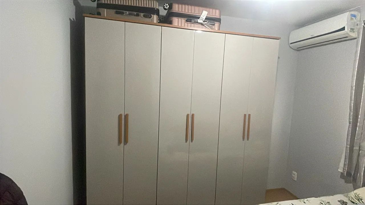 GUARDA ROUPA 
