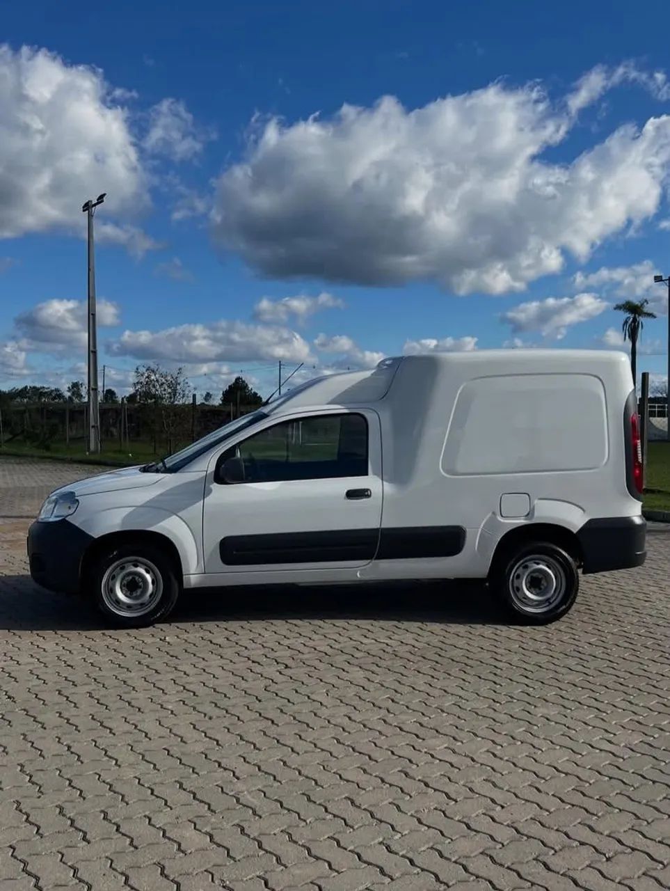 Fiat Fiorino Fiorino Furgão Celeb. EVO 1.4 Flex 8V 2p 2015