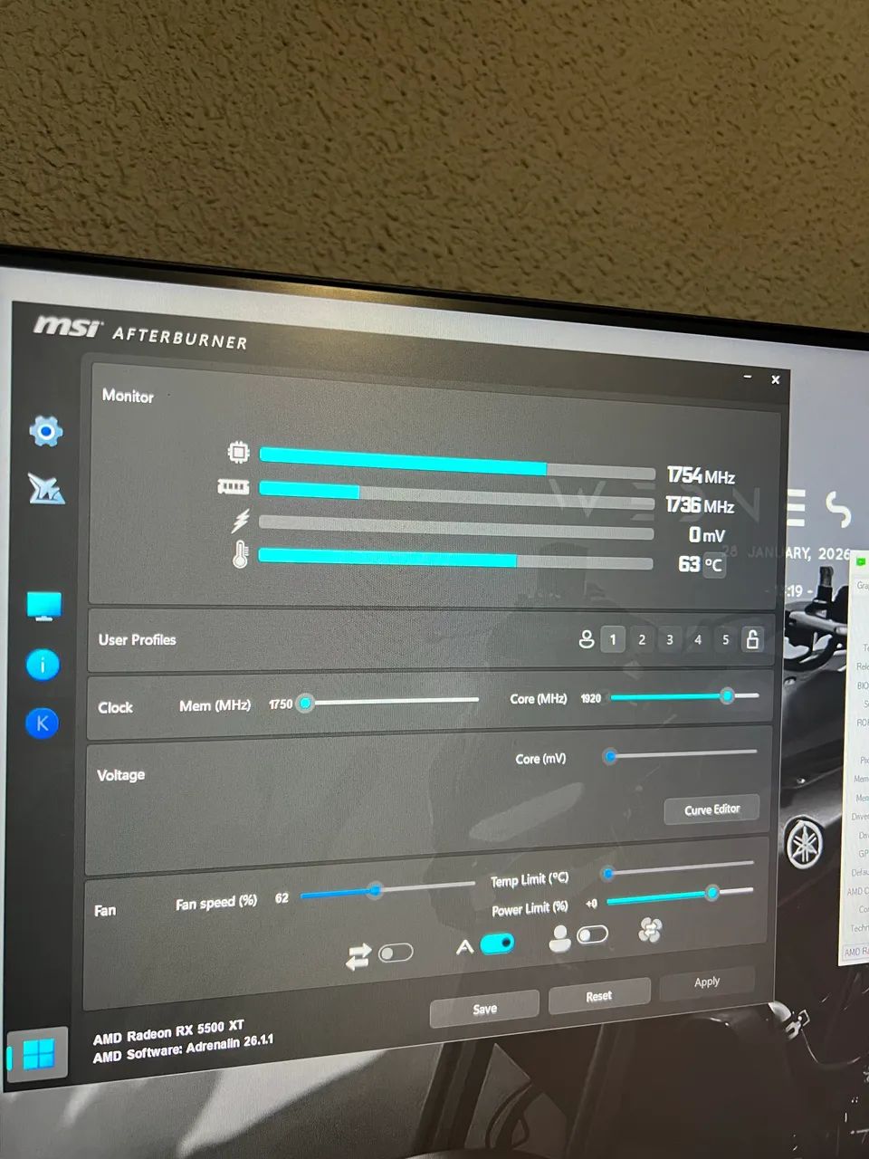 RX 5500XT 8GB GDDR6 + 16GB RAM DDR4 3200MHZ - Foto 3