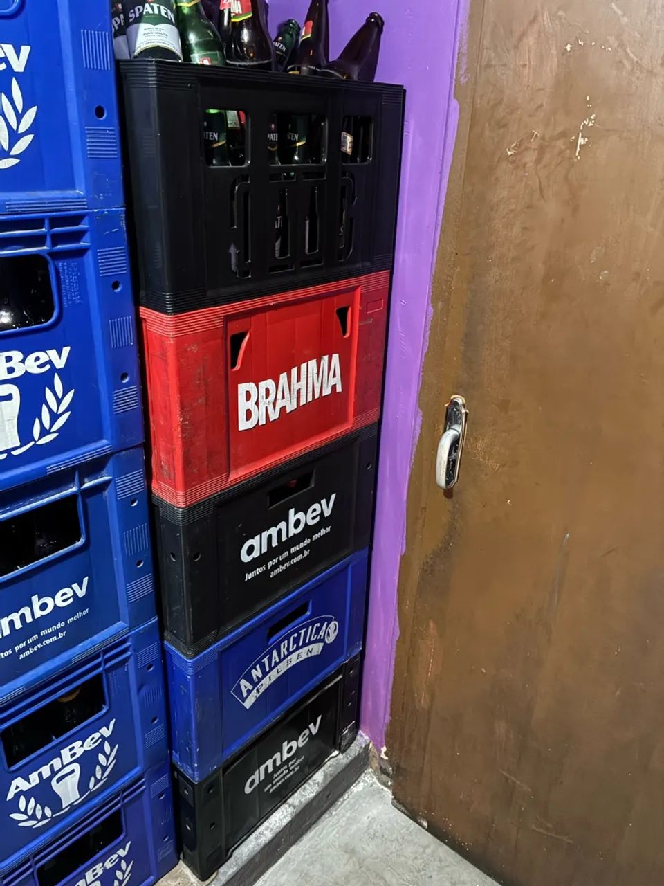 10 caixas de vasilhames 600ml - Foto 2