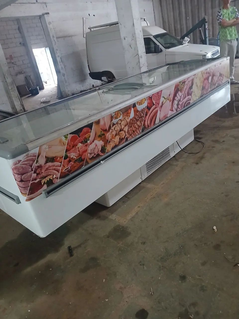 Ilha de congelados 220v meu primo que ta vendendo anunciei pra ele  retirar em cotia 