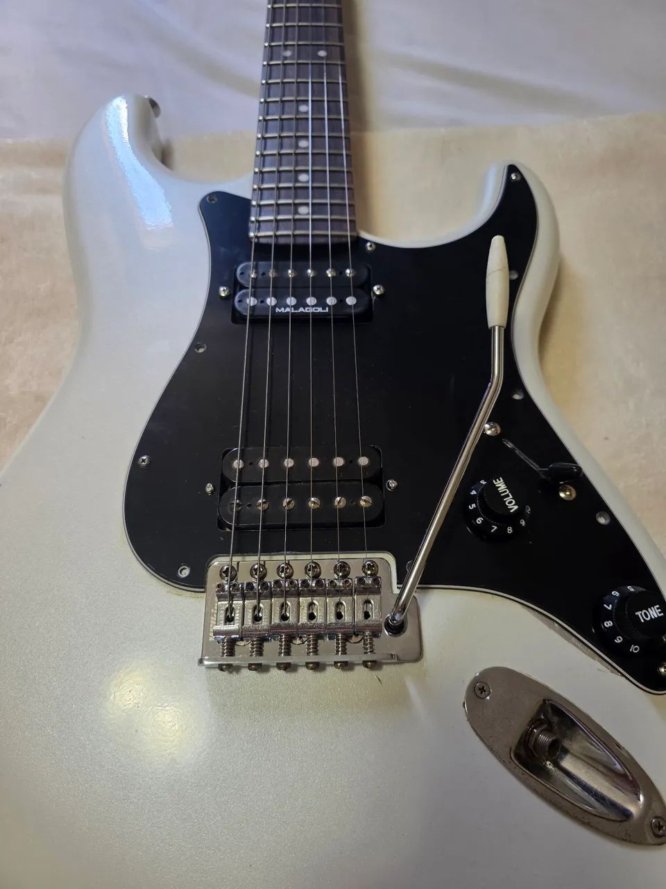 Fender by 『比較的美品』Squier Stratocaster Fingerboard Maple Stratocaster Series Affinity Fender by Squier ギター