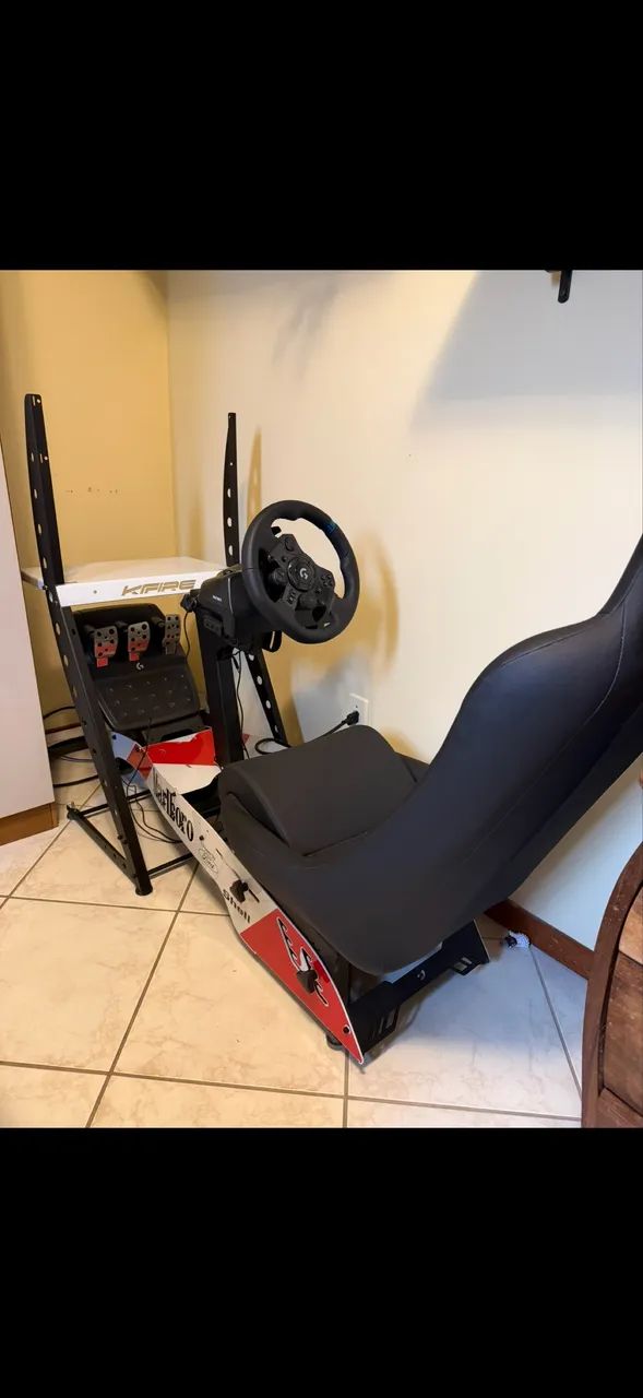 Simulador de corrida (Cockpit) 