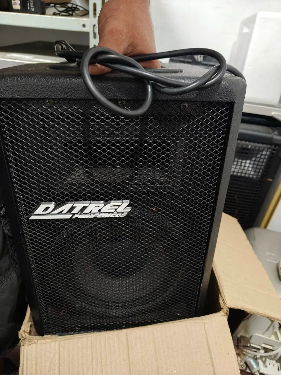 Caixa ativa Datrel AT8-100 sem bluetooth