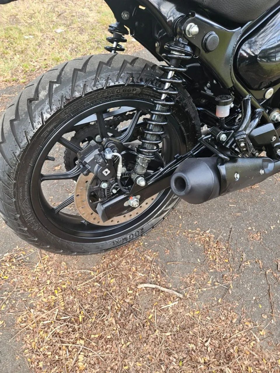 Royal Enfield Hunter 350 Customizada - Foto 3