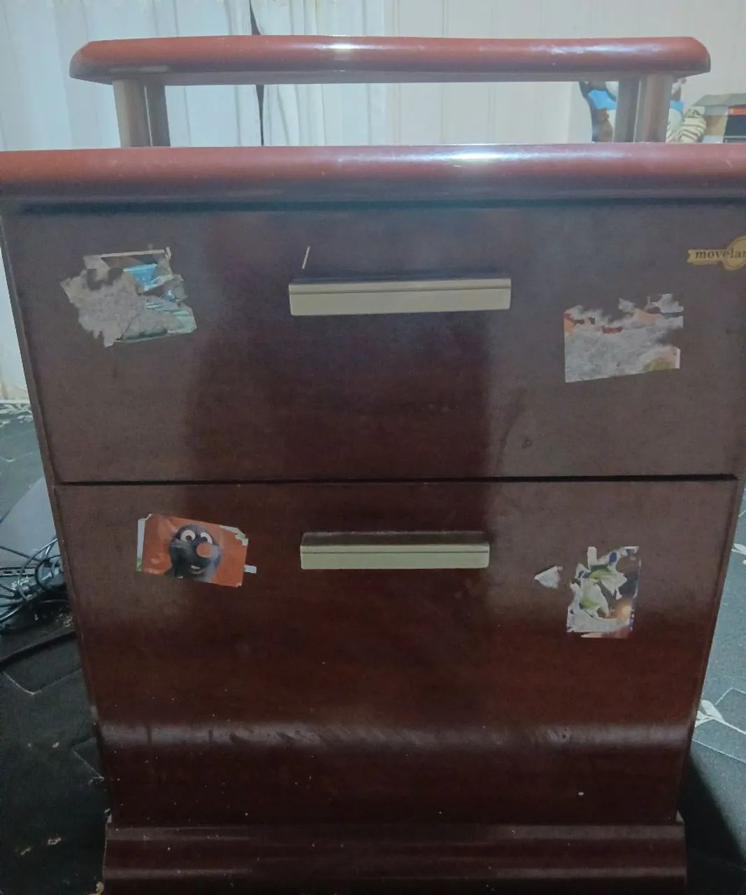 Vendo mesa de canto 