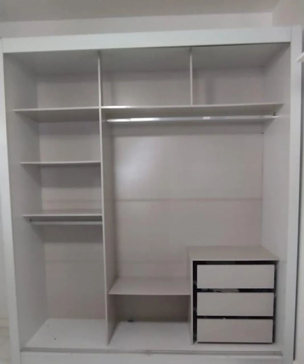 Guarda-roupa + Base de cama
