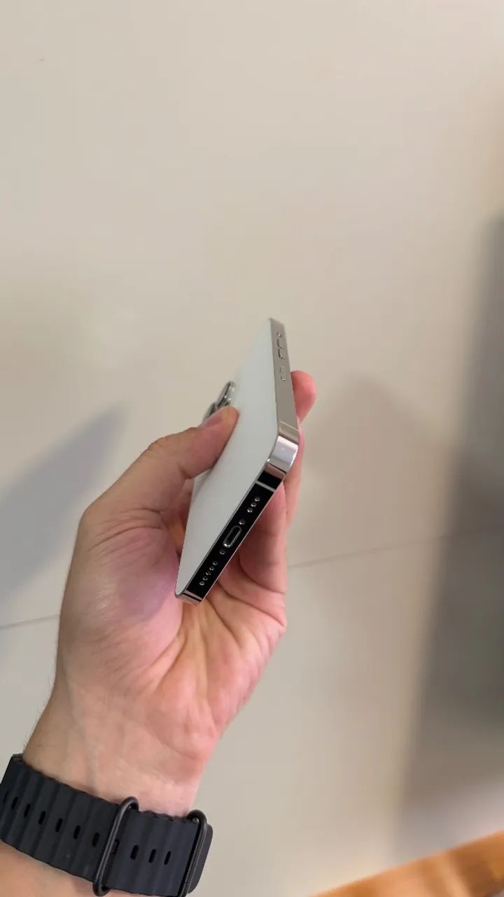 iPhone 13 PRO 256GB Silver, Seminovo sem detalhes, Garantia