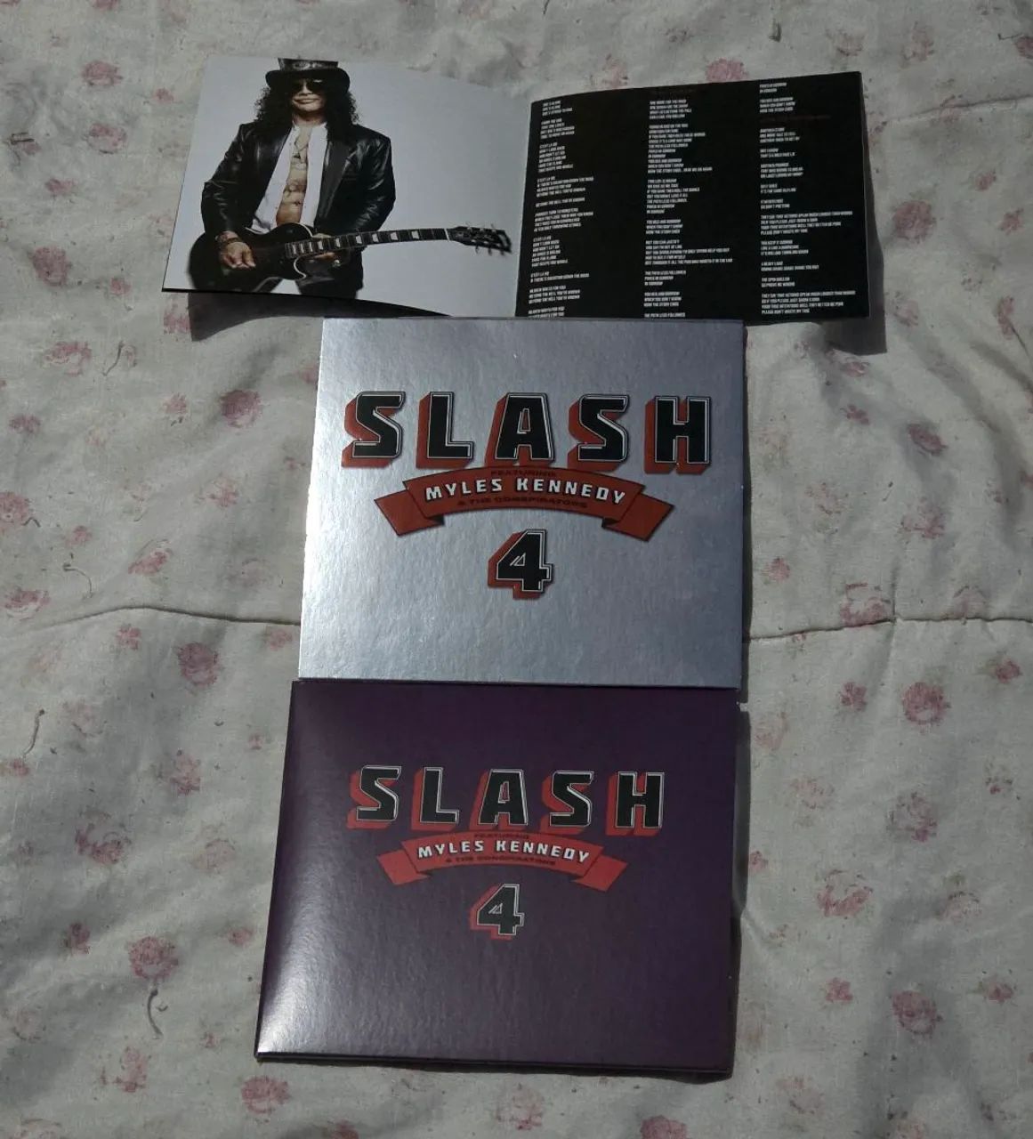 CD Slash Featuring Myles Kennedy and The Conspirators - 4 - Foto 2