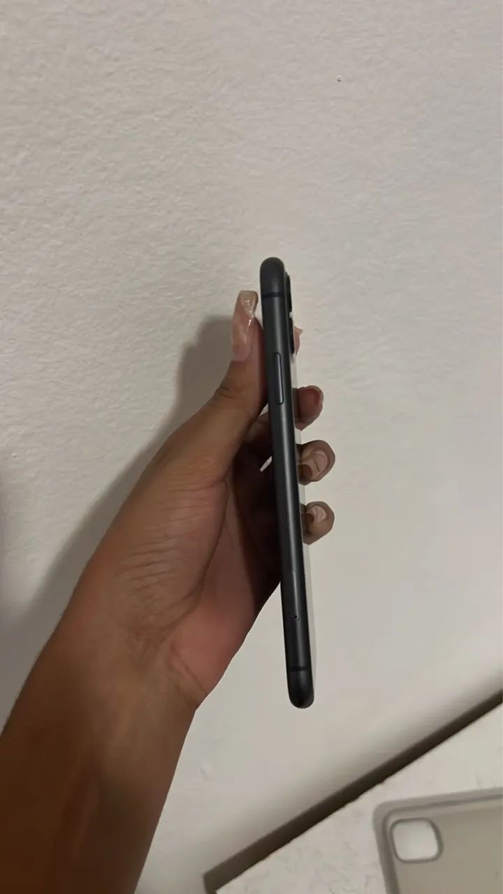 iPhone 11 64GB - Foto 2