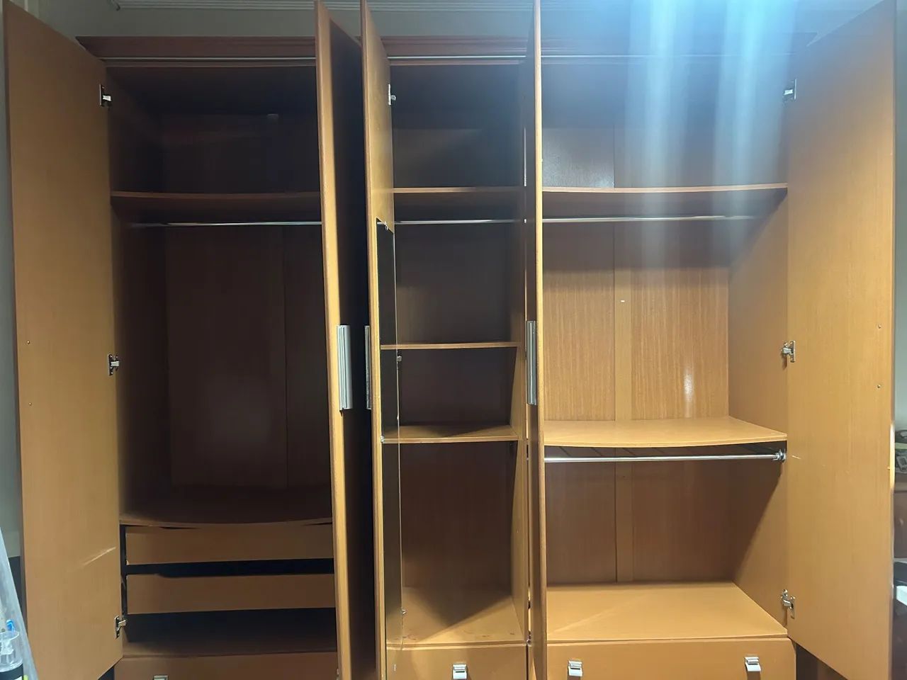 Guarda roupa 5 portas - Foto 3