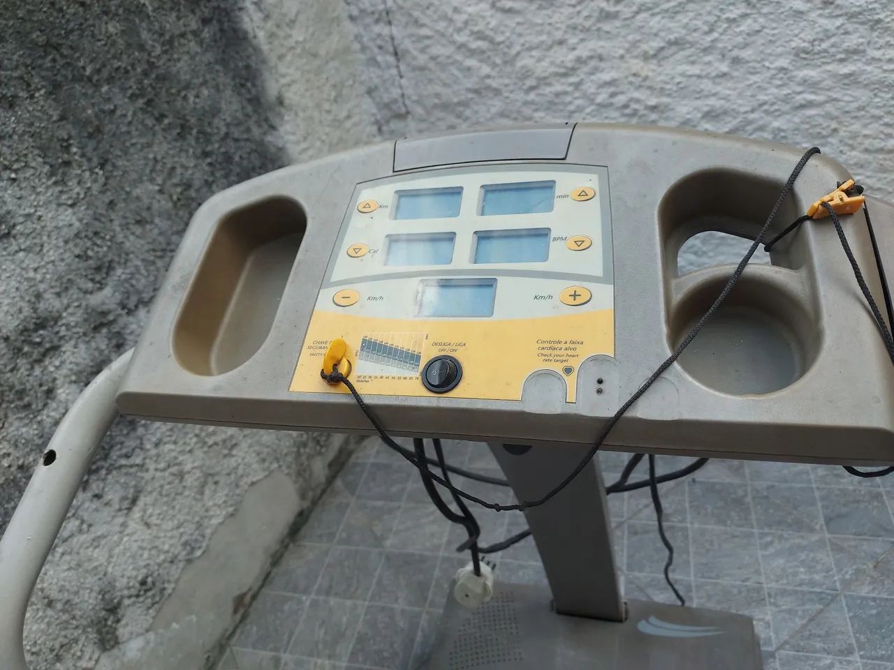 Esteira Ergométrica Athetic Advanced 3 - Foto 4