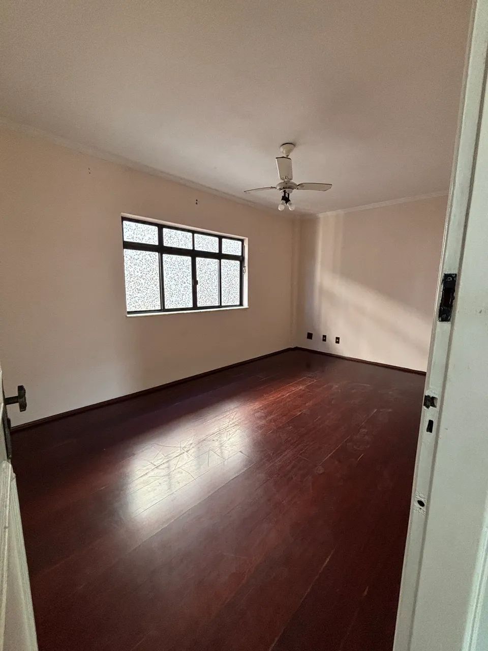 Apt 2 dorm na vila Valença SV 