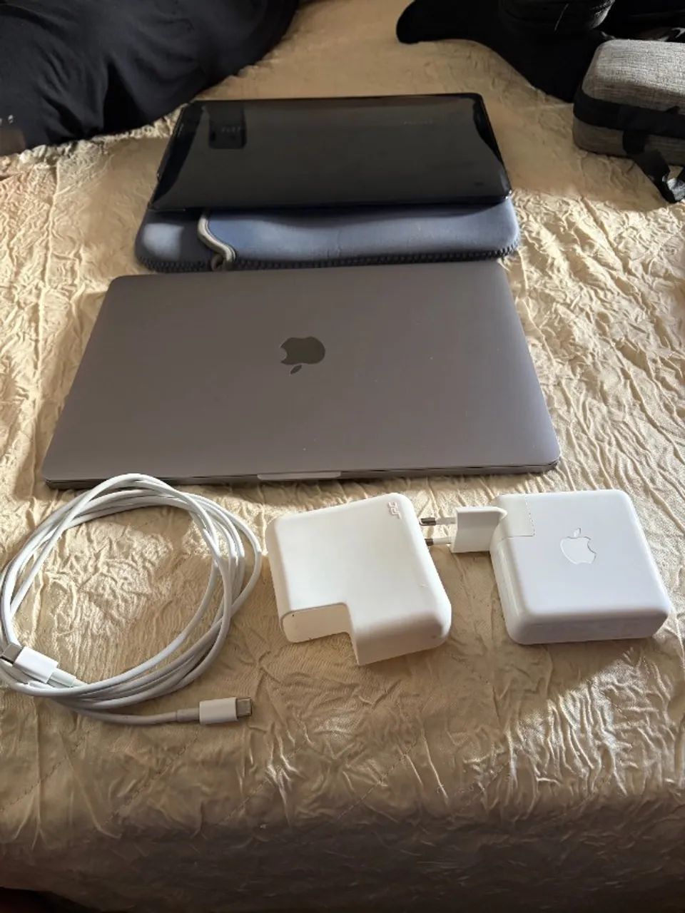 MacBook Pro M1 13" Touch Bar 8GB/512GB Cinza-Espacial - Foto 3