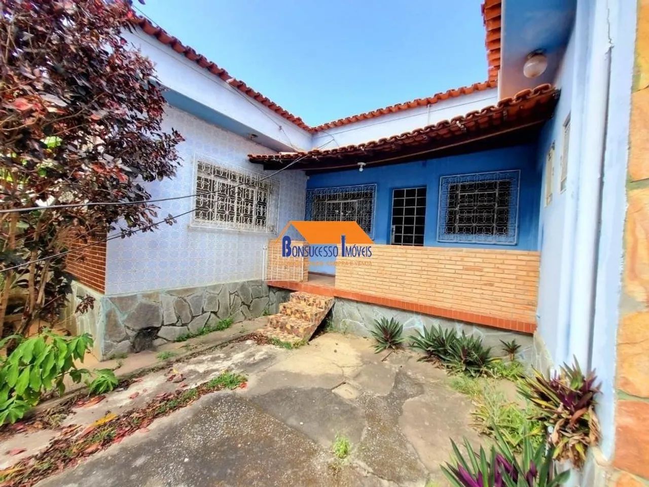 lote plano de 300 M2 com casa recuada - Foto 3