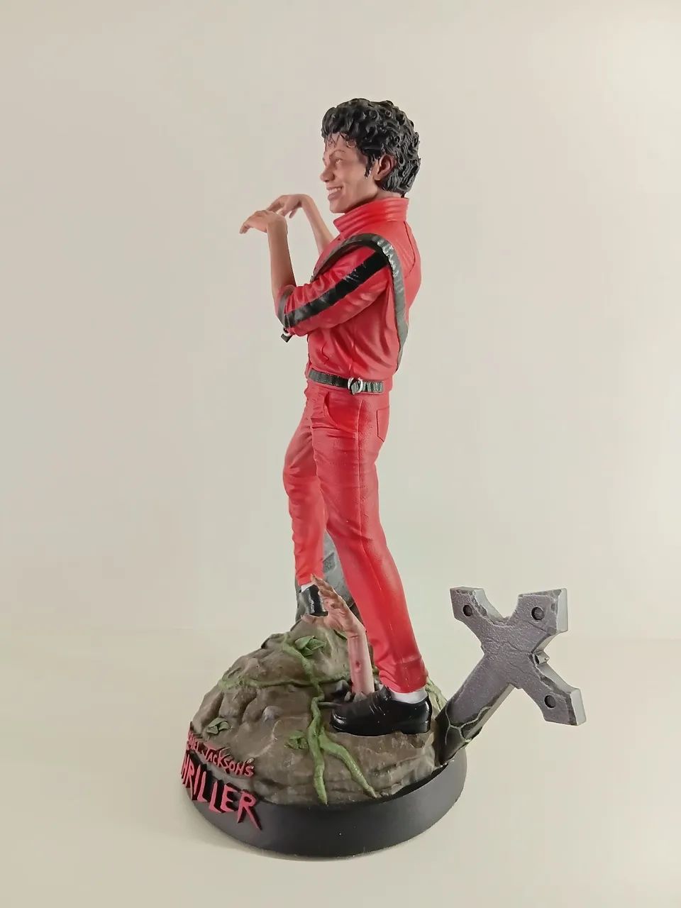 Boneco Thiller Michael Jackson - Foto 4