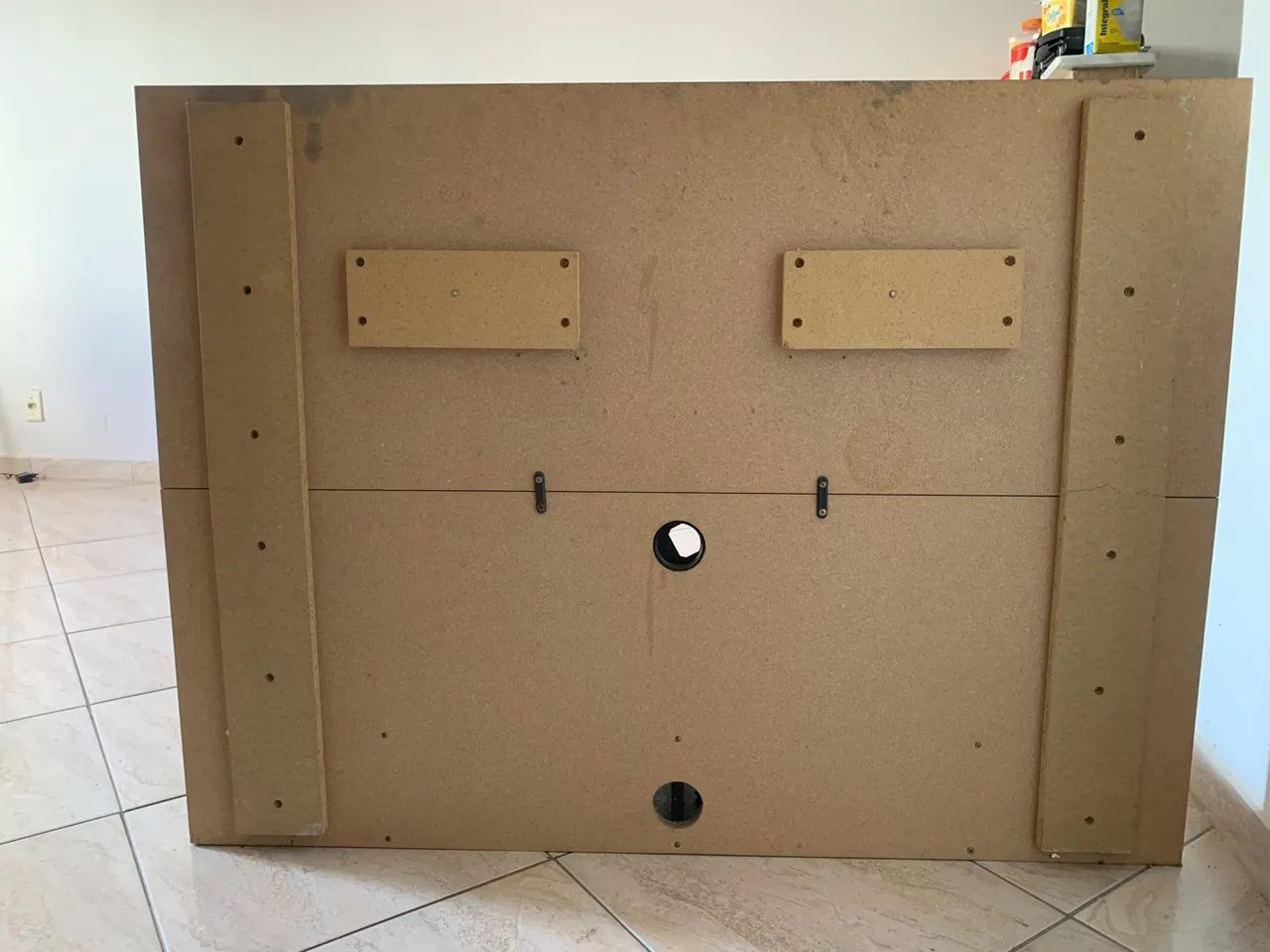 Rack de parede pra tv de até 40 polegadas  - Foto 4
