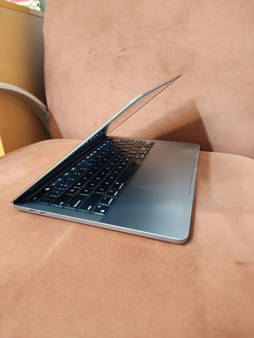 MacBook Pro M1 8gb 256SSD Touchbar 2020  - Foto 5