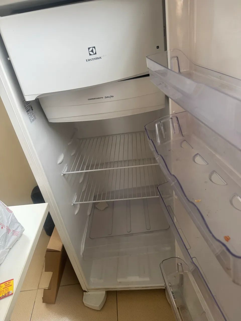 Vendo Geladeira Semi Nova  - Foto 5