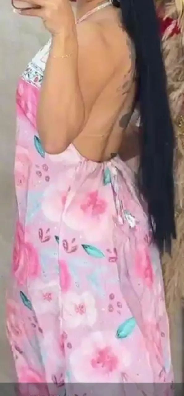 Vestidos na cor azul e rosa florido - Foto 4