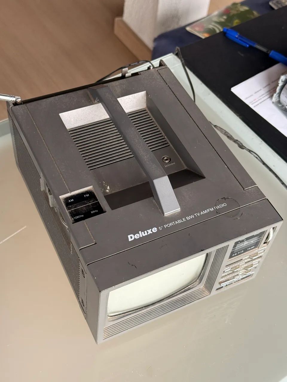 TV portátil Deluxe 5  - Foto 2
