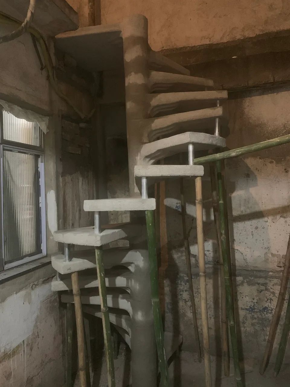 Escadas e reparos 