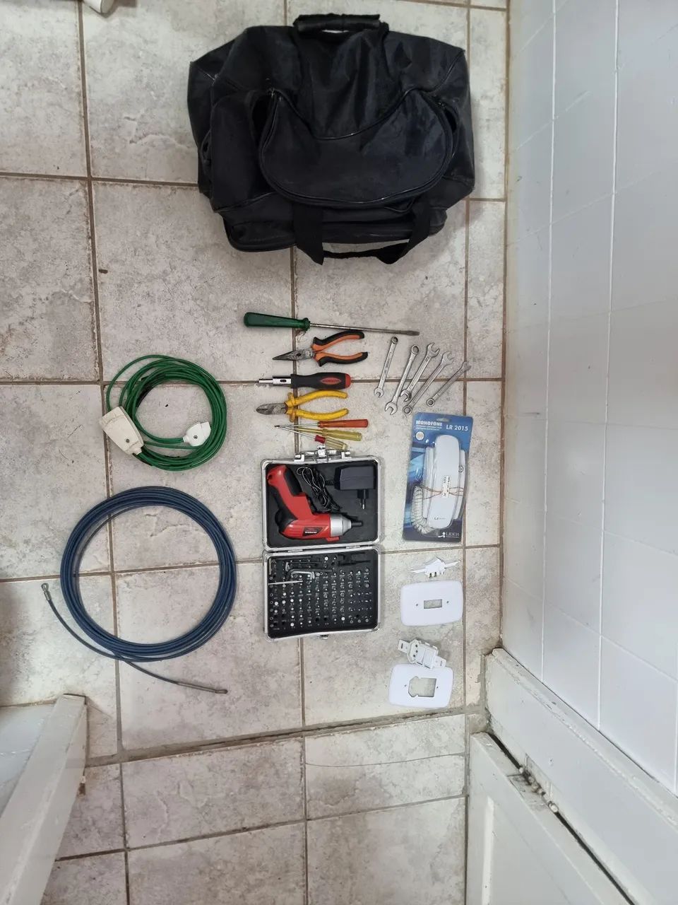 Parafusadeira e ferramentas  - Foto 3