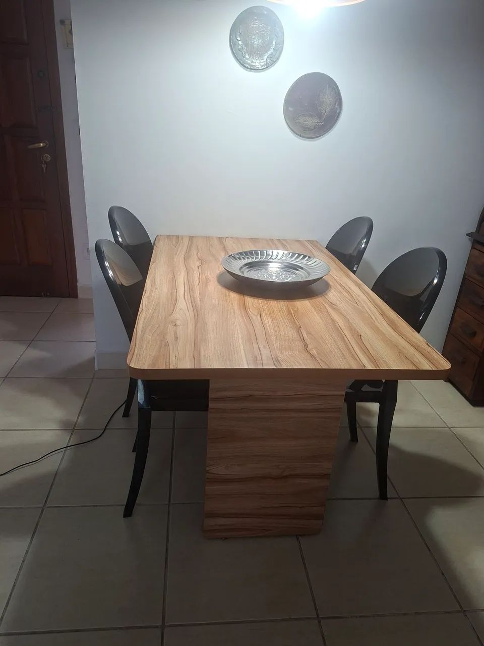 Mesa fixa com 4 cadeiras - Foto 2