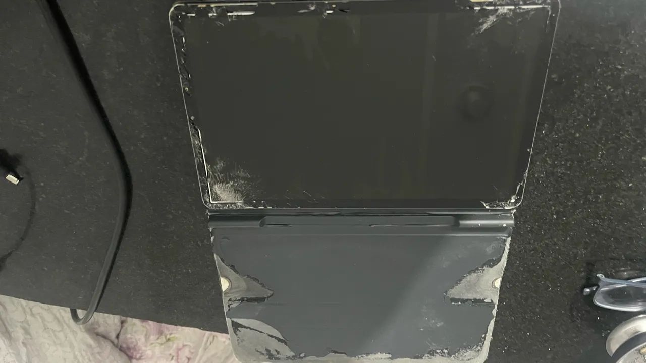 Vendo tablet S6 Lite 2020 + Celulare - Retirada de pecas - Foto 2