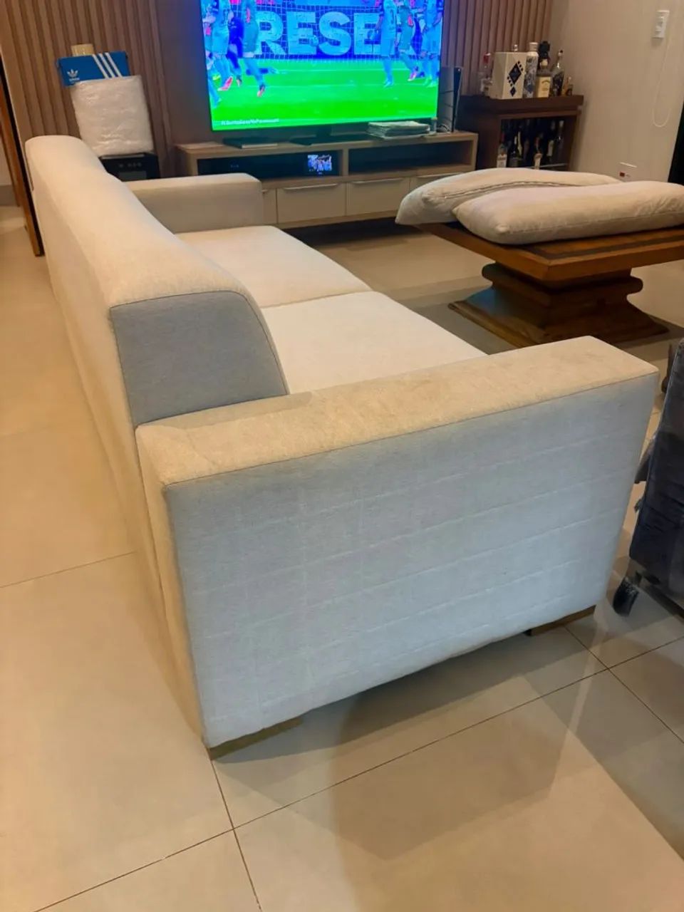Sofa Duneli 2,40 em linho - Foto 4