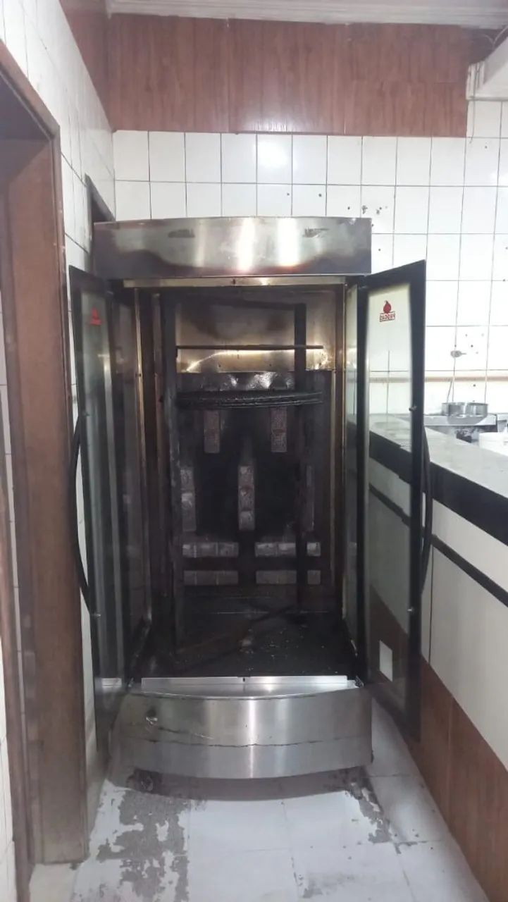 Vendo Frangueira para até 80 frangos  - Foto 2
