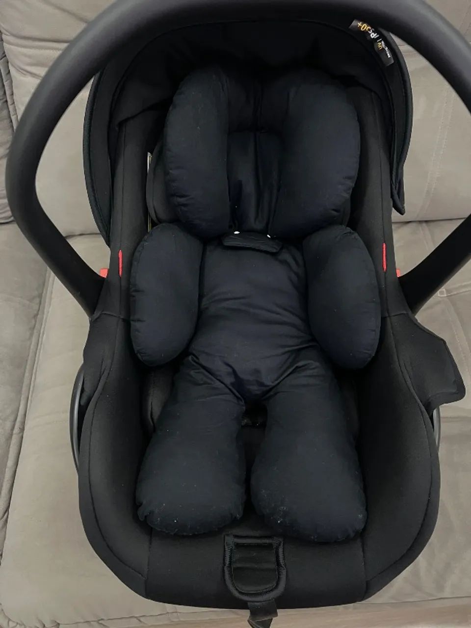 BEBÊ CONFORTO KIDDO + BASE + ALMOFADA REDUTORA  - Foto 4
