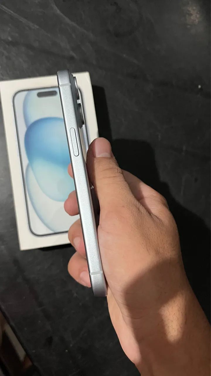iPhone 15 azul  - Foto 2
