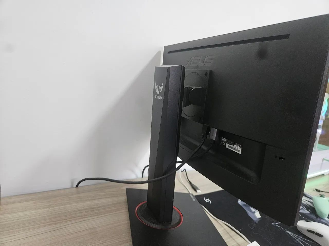 USADO - MONITOR ASUS TUF GAMING 24 POLEGADAS 144 HZ - Foto 3