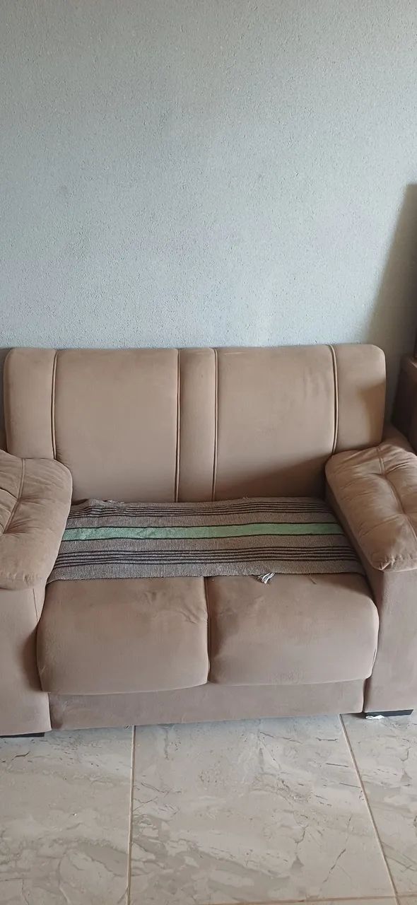 Vendo sofás 2 e 3 lugares em bom estado  - Foto 3