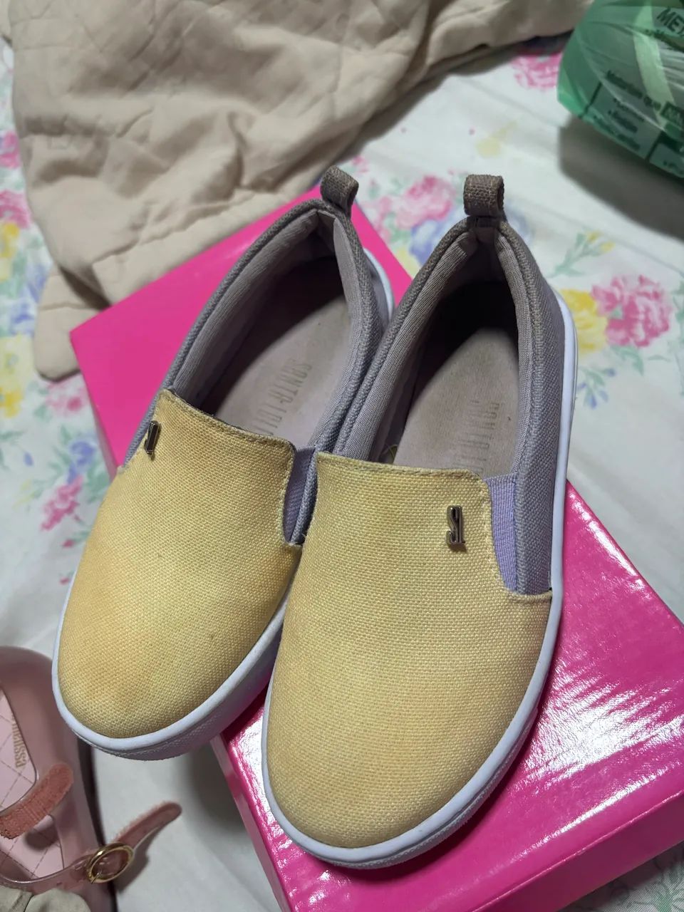 Vendo sapatos infantis 