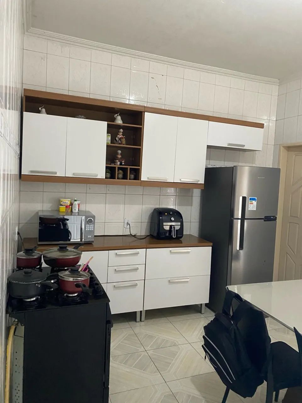 ? VENDE-SE ARMÁRIO EM PERFEITO ESTADO! 
