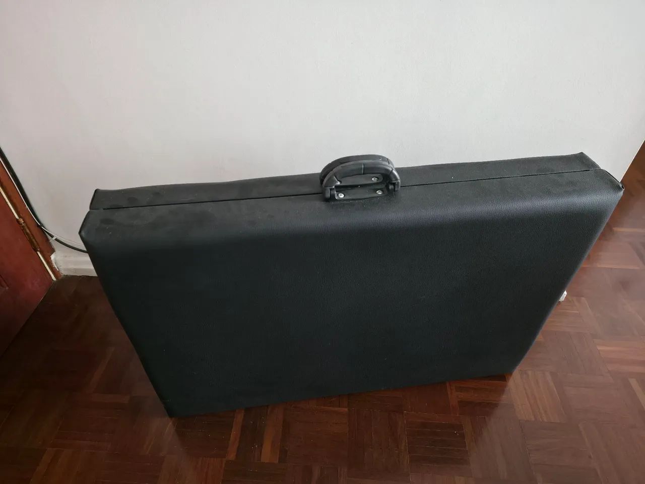 MACA DOBRÁVEL COM SUPORTE DE CABEÇA em ótimas condições - Foto 3