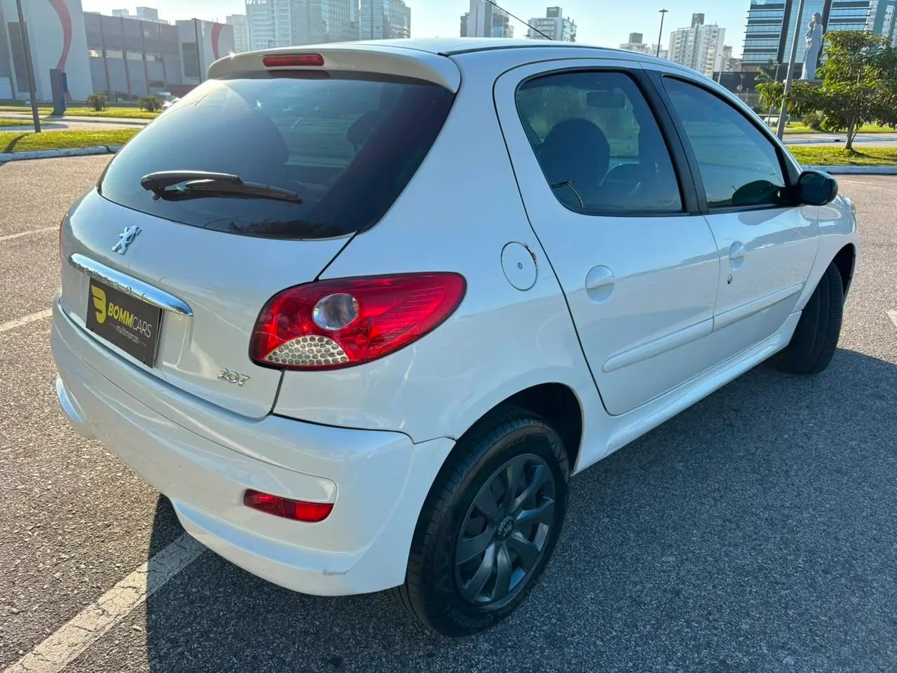 Peugeot 207 Active 1.4 Flex 8V 5P 2015 - Foto 3