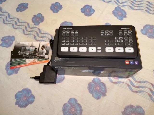 ATEM Mini Pro Blackmagic Design - Completo com Caixa e Fonte - Foto 2