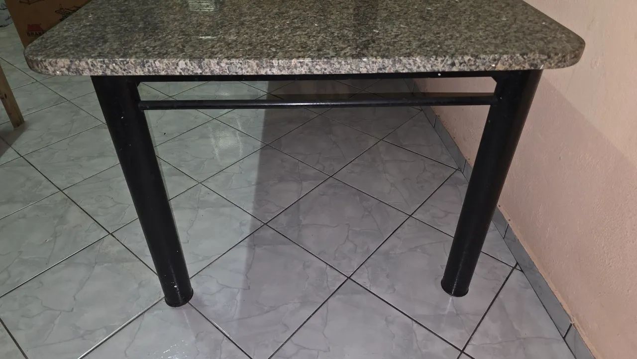 Mesa de granito grande com estrutura de ferro - Foto 4